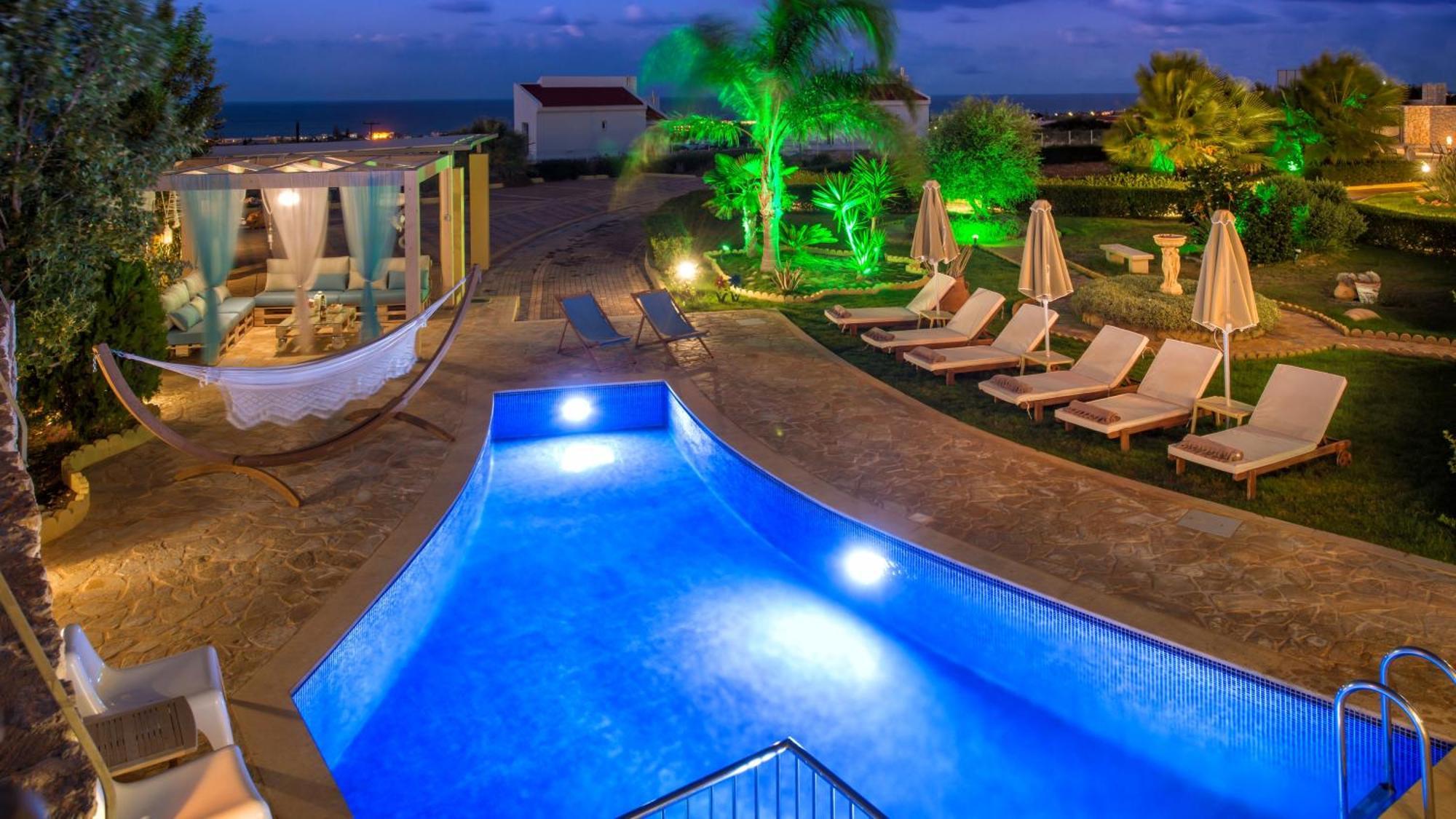 Azzuro With Private Pool Hersonissos (Crete)